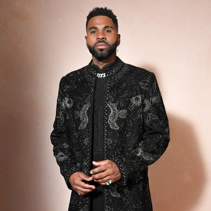 Jason Derulo hủy bỏ HCMC cho t
