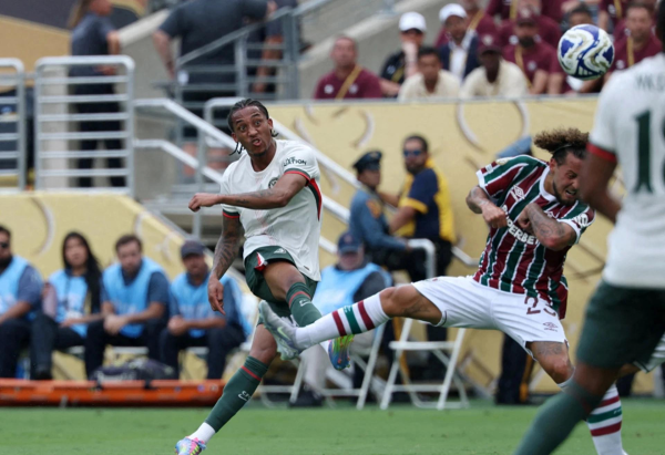 Joao Pedro ghi hai lần, Chelse